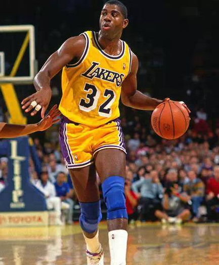 像一面放大 像一面放大