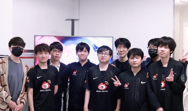 而此次邓雅 而此次邓雅