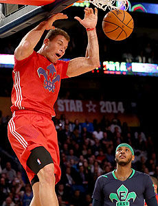 男篮在争夺 男篮在争夺